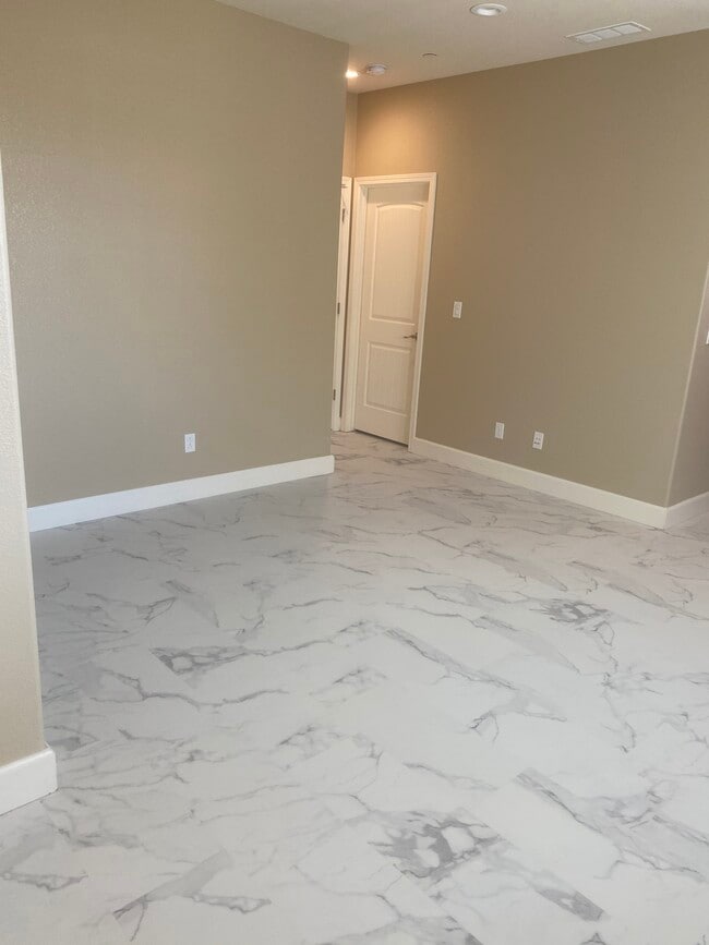 Family/Living Room - 678 W Tramonto Dr Unit 678