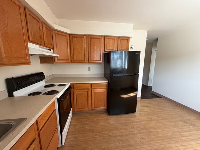 56 1/2 Main St