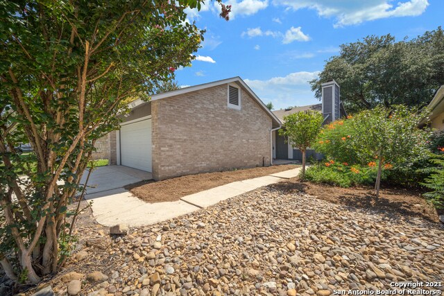 Photo - 8032 Laurel Bend