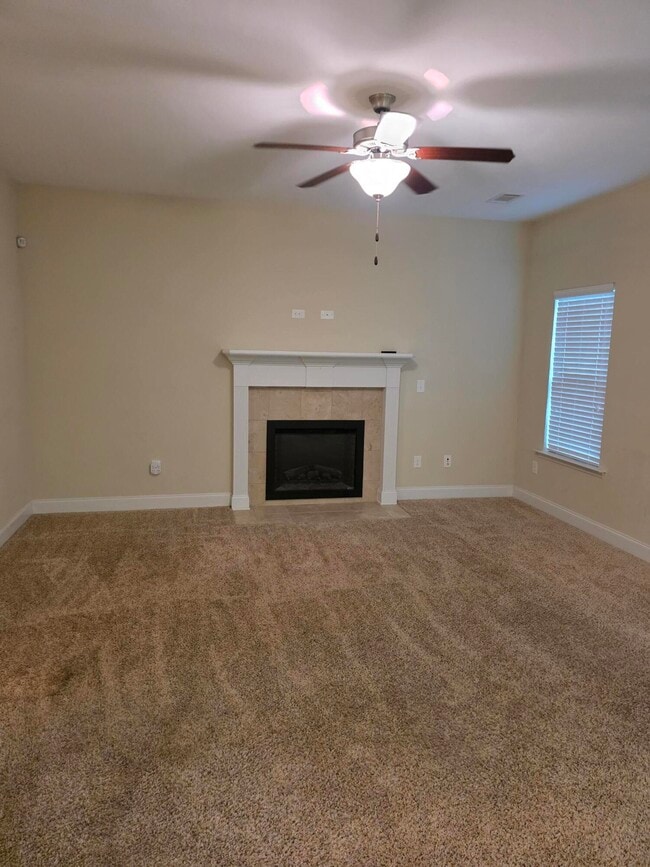 Photo - 1338 York Dr