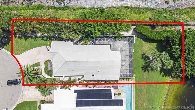 Photo - 897 Dickens Pl