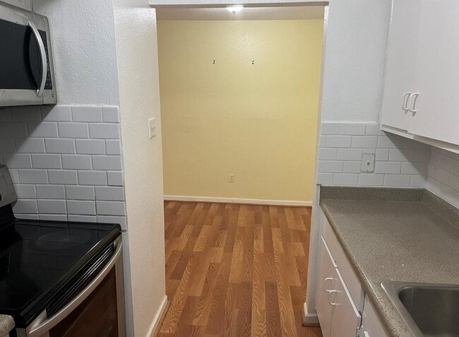 Photo - 5625 Antoine Dr Unidad 1404