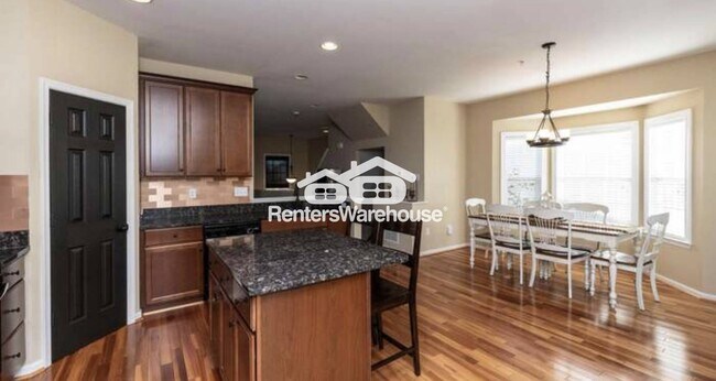 Photo - 1910 Reading Ct