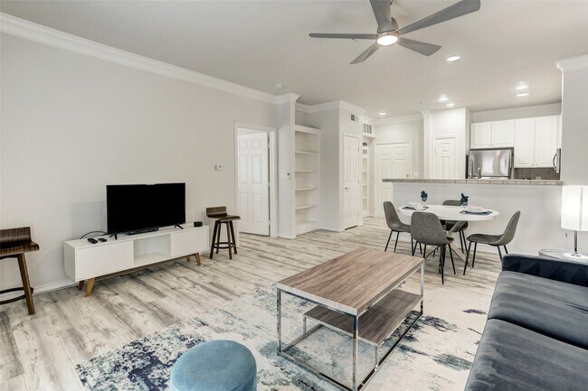 Photo - 2400 McCue Rd