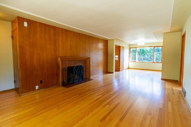 Photo - Fantastic SE Portland Home with Parking, Hardwoods, Charming Character, and Large Patio