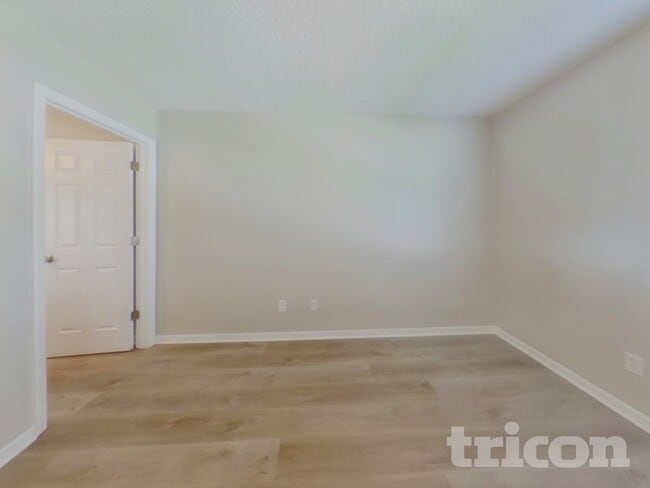 Photo - 1443 Sherbourne St