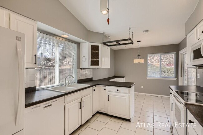 Photo - 8257 S Locust St