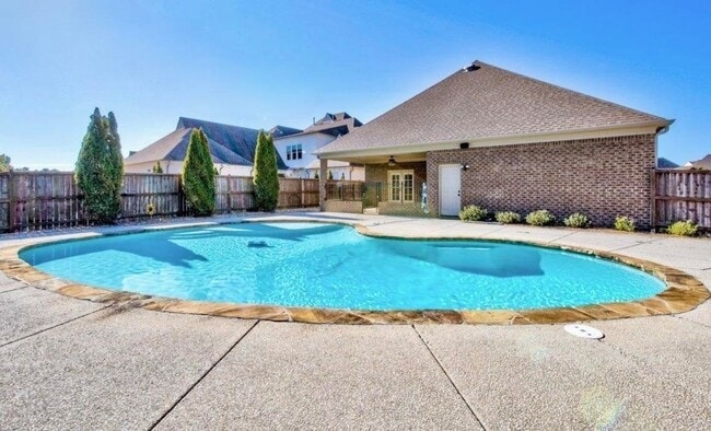 Photo - 1820 Enclave Hollow Ln E