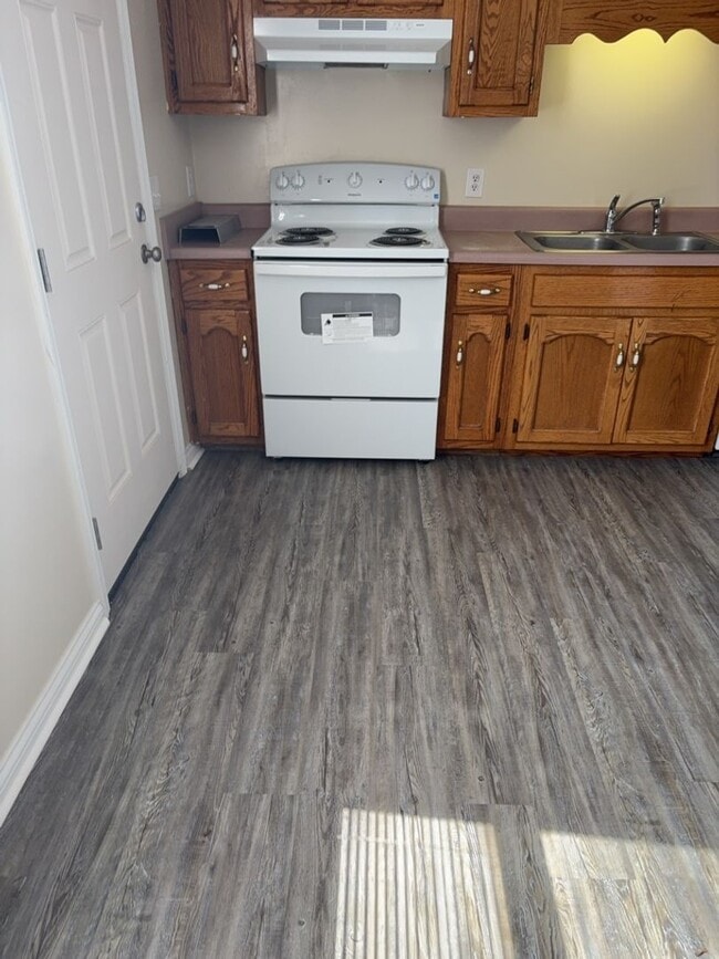 Photo - 540 W Stevens St Unit 1