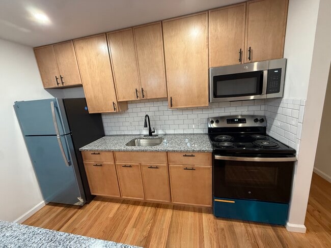 Photo - 350 S Wood Ave