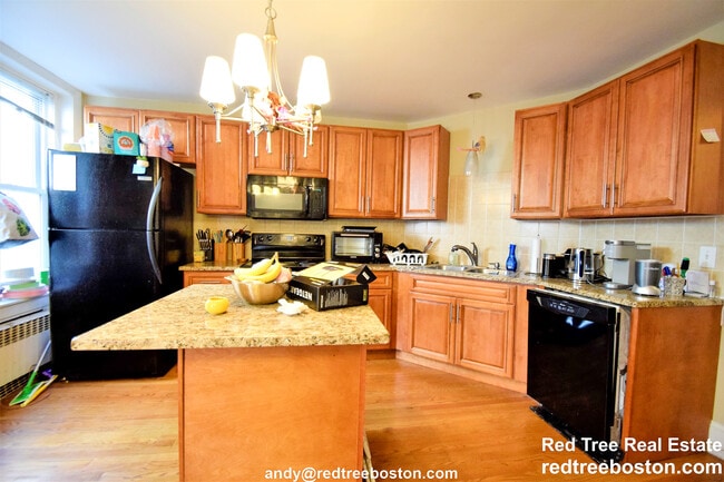 Photo - 184 Saint Paul St Unit 2