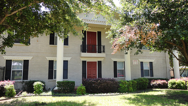 Amherst Oaks - Amherst Oaks Apartments