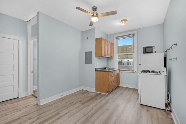 Photo - 3114 N Calvert St Unit 3