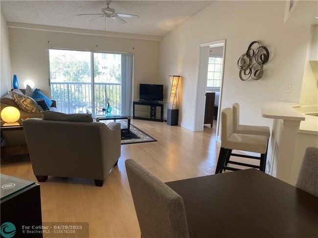 Photo - 2021 SE 10th Ave Condo Unit 219