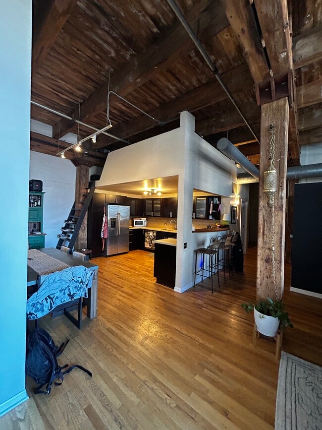 Photo - 312 N May St Unit 4F