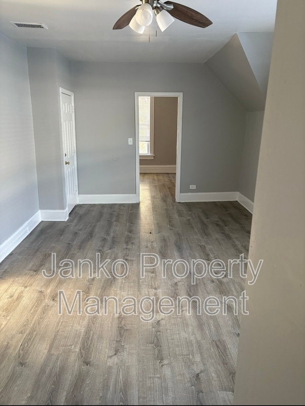 Photo - 7111 S Greenwood Ave Unit 2