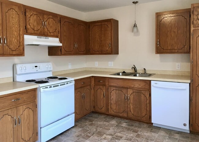 Photo - 334 4th St N