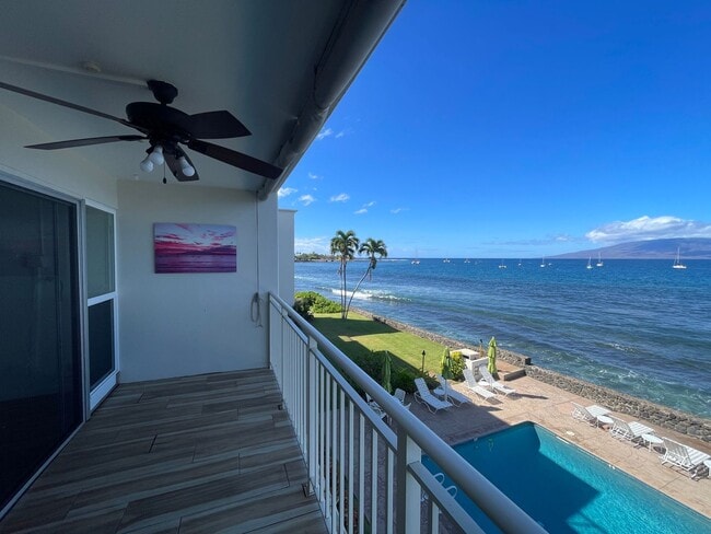 Photo - Lahaina Roads Oceanfront One Bedroom Unit 307
