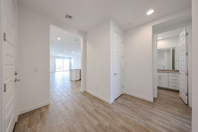 Photo - MOVE IN READY! New 5-Bedroom Home in Goody...