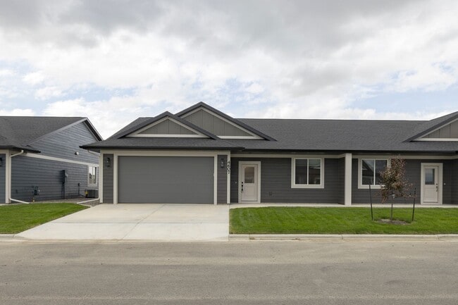 Building Photo - 4607 Pine Crest Dr Unit 4607 Twisted Pine Dr