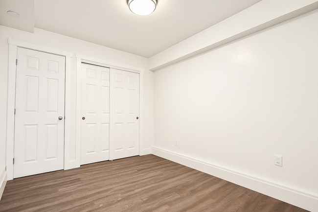 Photo - 5211 Mission St Unit 5