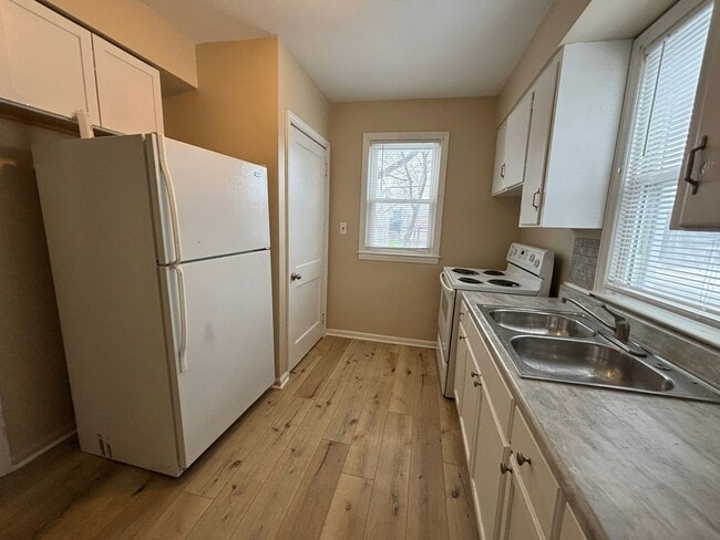 Photo - 22517 Petersburg Ave