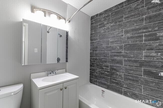 Photo - 923 W Main St Unidad 939-401