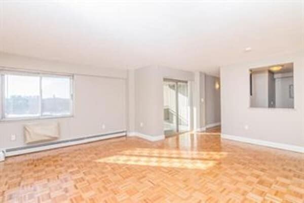 Photo - 1025 Hancock St Unit 12J