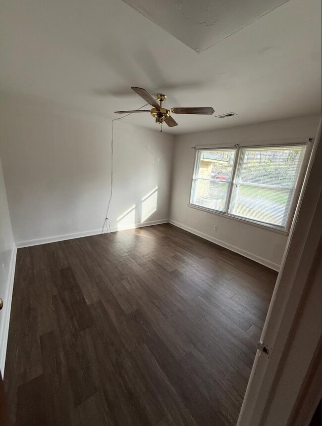 Photo - 917 Windy Ct