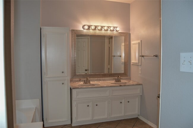 Photo - 17115 Sheffield Pines Ln