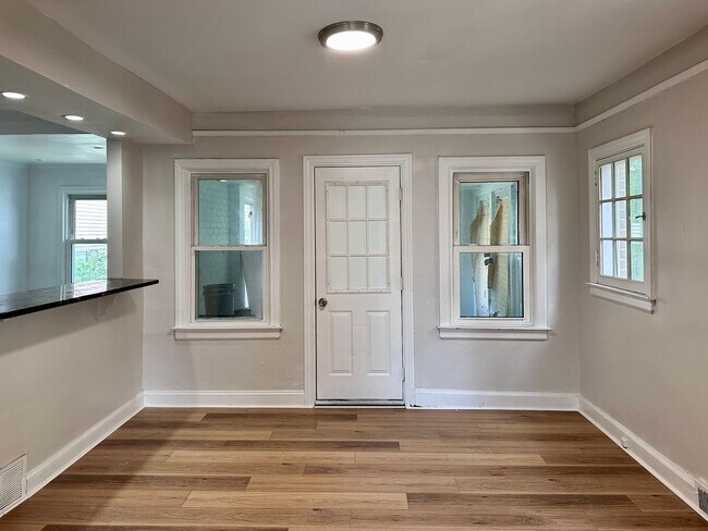 Photo - LARGE WESTSIDE FULLY REHABBED HOME - 3 be...