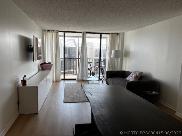 Photo - 20 Royal Palm Way Unit 6010
