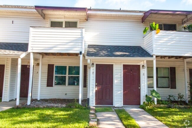 Building Photo - 209 Cedar St Rental