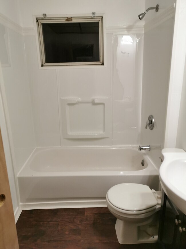 Photo - 1901 Seneca St Unidad 1