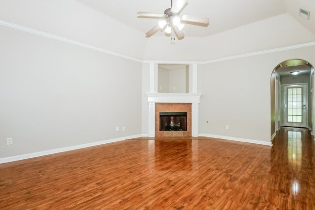 Photo - 1596 Far Dr