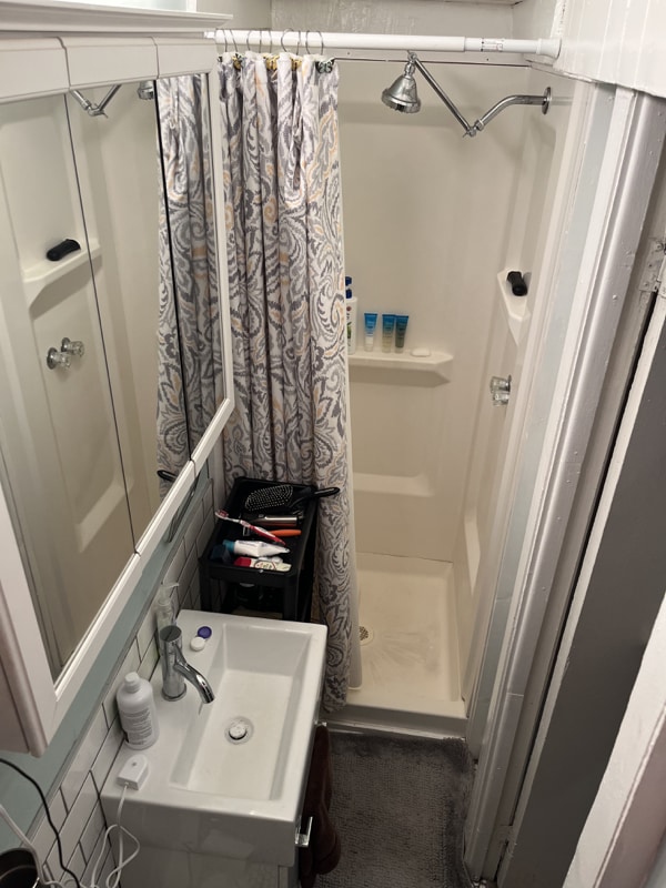 Photo - 1435 Marshall St NE
