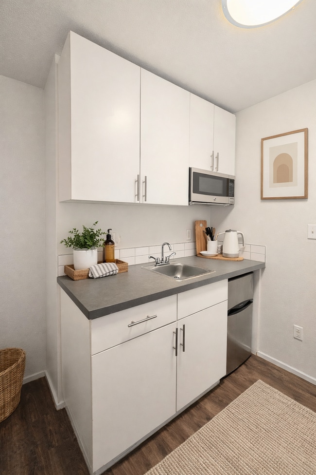 Photo - Horizon Greenwood Apartments