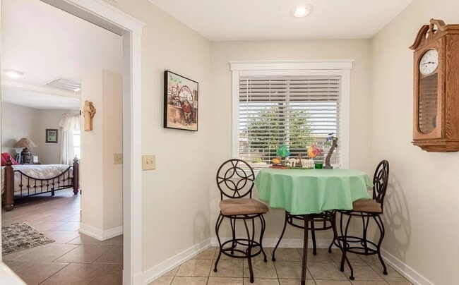 Photo - 10880 W Coggins Dr