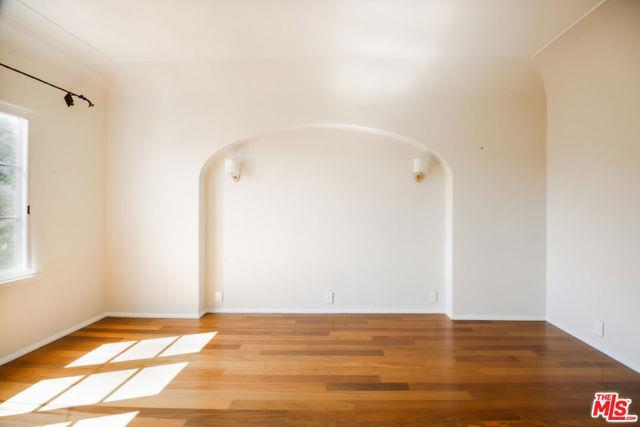 Photo - 1302 N Sweetzer Ave Unit 202