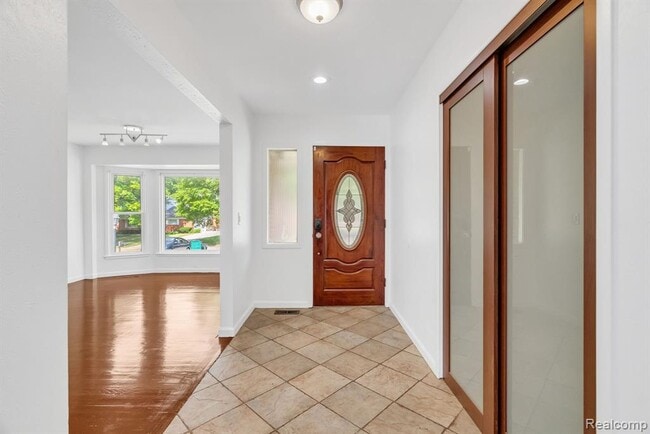 Photo - 36939 Heatherton Dr