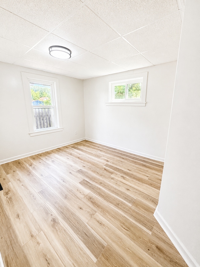 Photo - 614 N Metcalf St