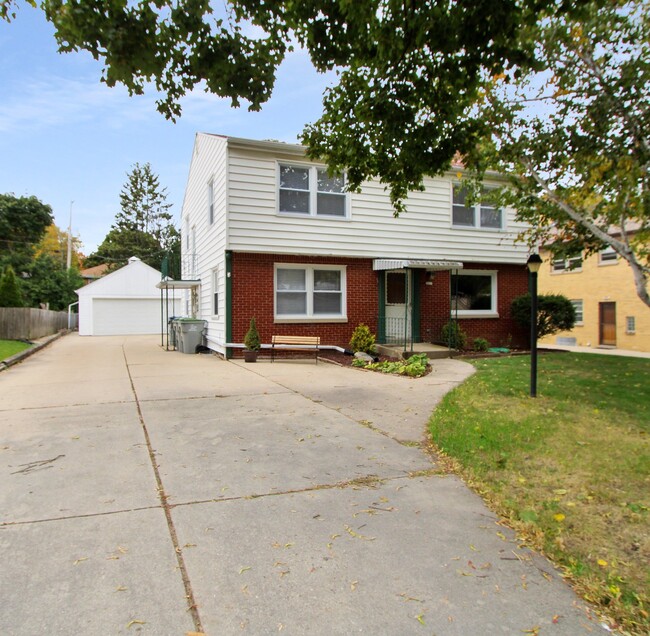 Front of House - 2637 S 51st St Apartments Unit 2637 S 51st St Upper