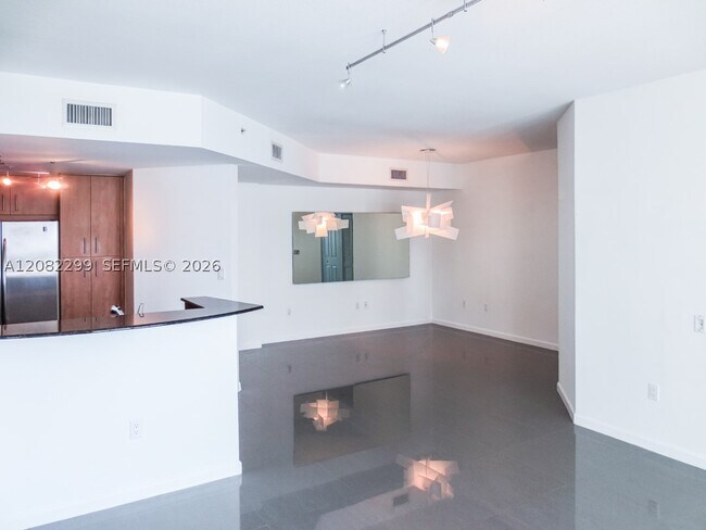 7900 Harbor Island Dr Unit 606
