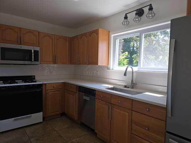 Photo - 534 Ardmore Dr