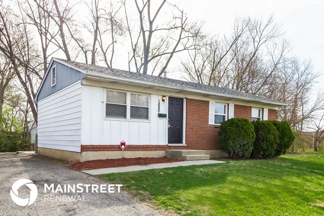 Photo - 1880 Queensrowe Pl