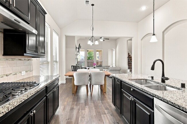 118 Lavender Ln