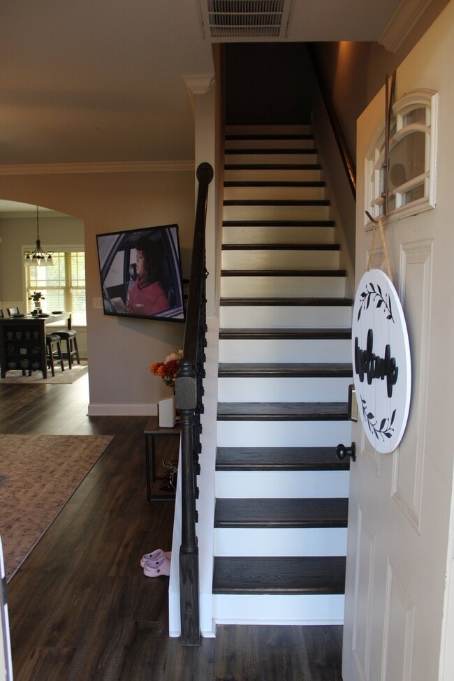 Photo - 111 Sourwood Ln