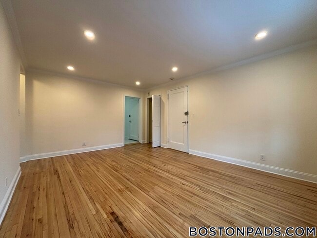 Photo - 84 St Paul St Unit 1