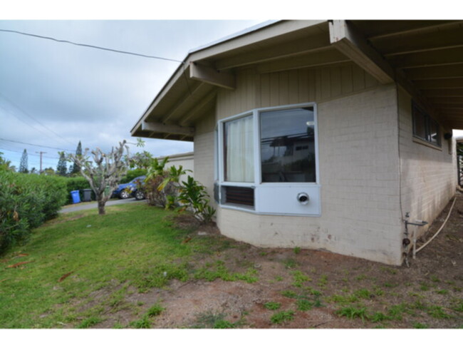 Building Photo - Kailua Studio at Aikahi Park Rental