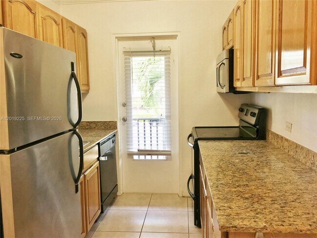 Photo - 95 Edgewater Dr Unit 207